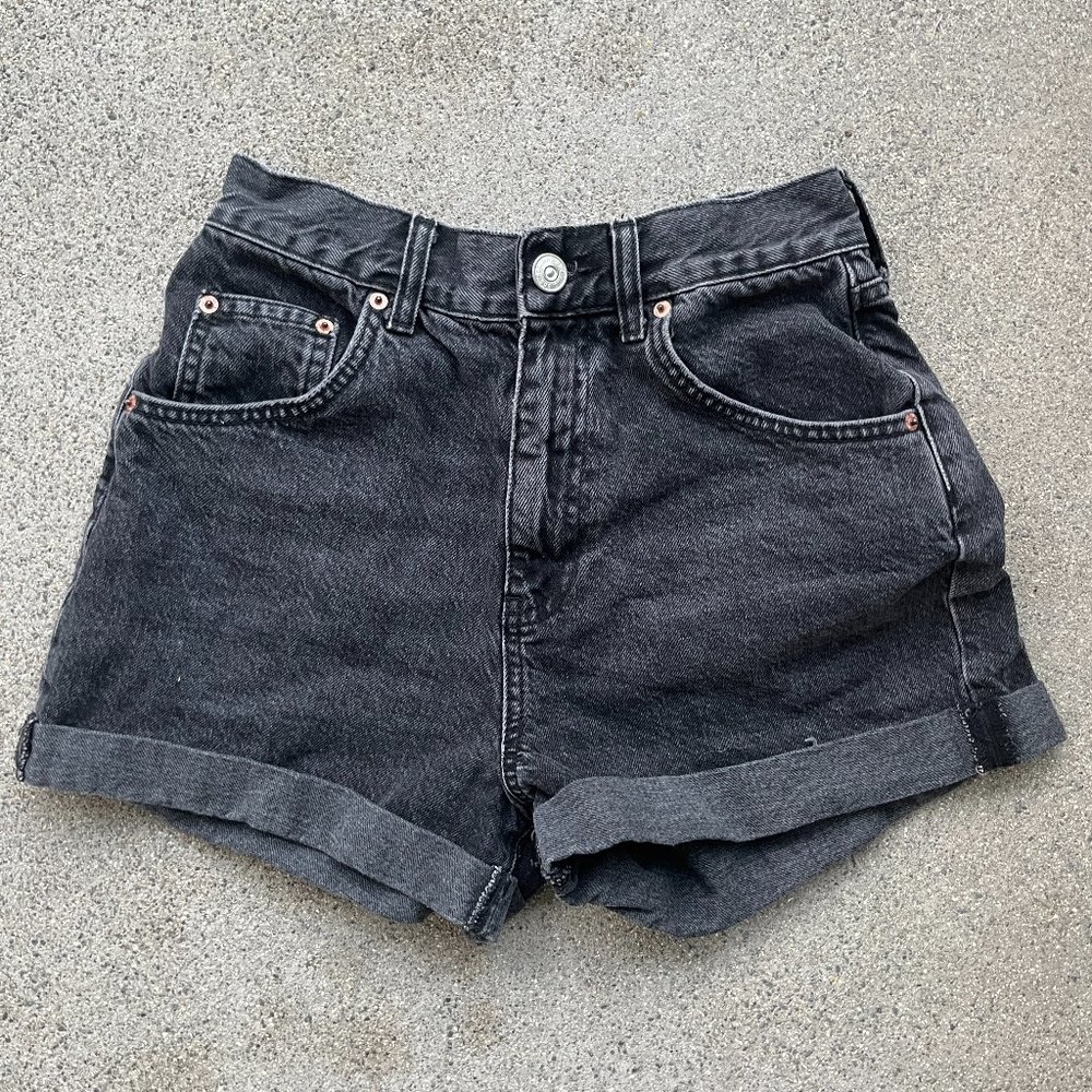 BDG Urban Outfitters Rolled Hem Womens Mom Shorts Black Denim Size 27